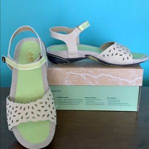 J41 Adventure On Sport Sandal